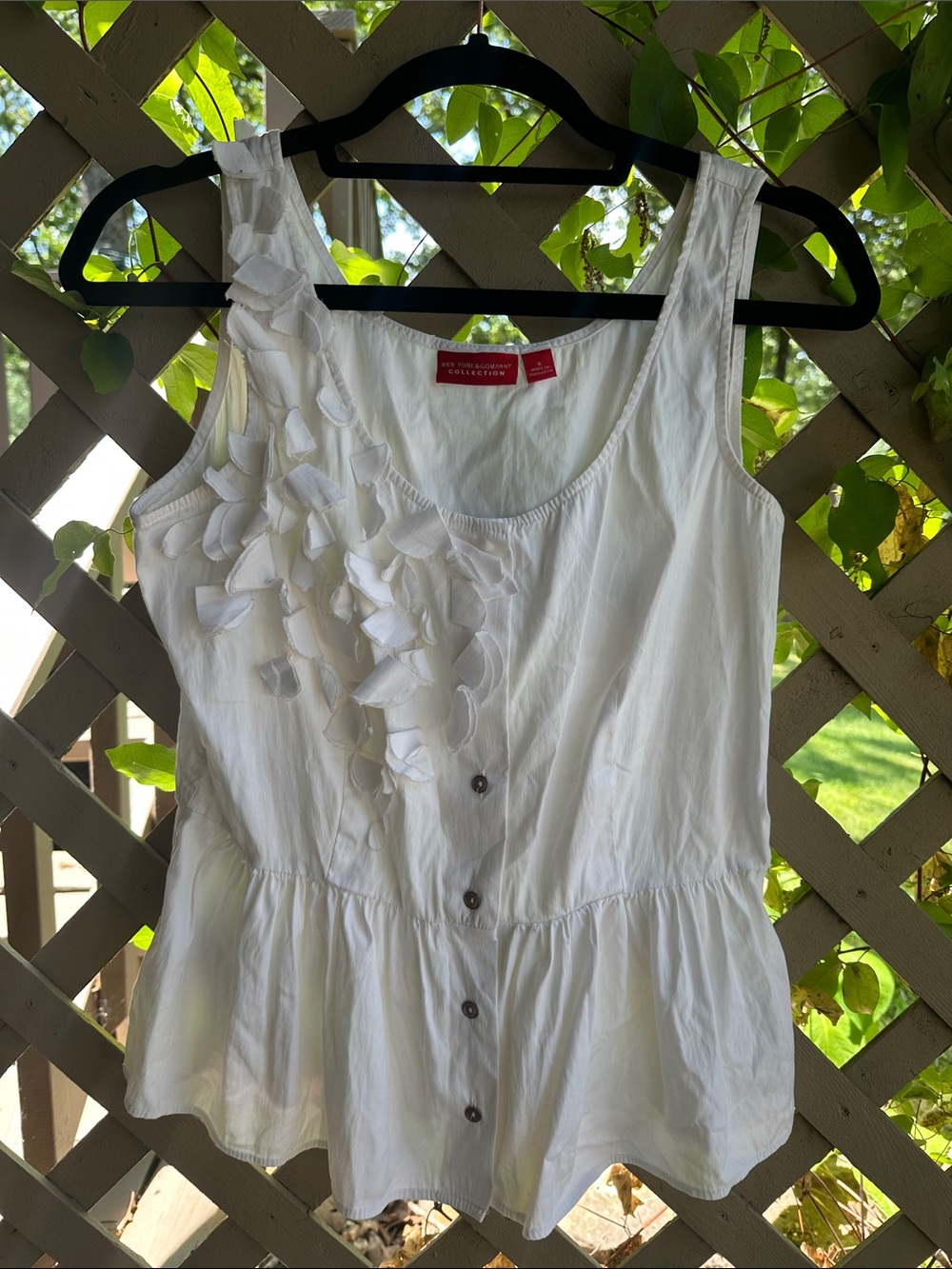 New York & Company White Ruffle Button-Front Tank